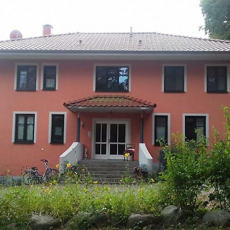 Fewo 1 Waren Mueritz - Haus Buchen Am Tiefwarensee - 1 Zi 外观 照片